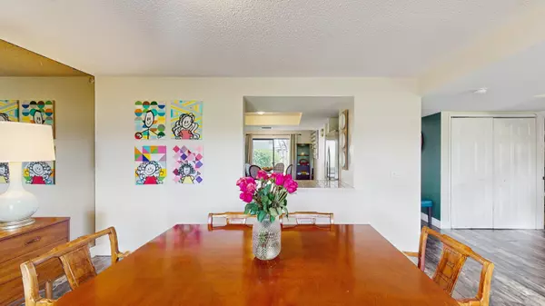 Deerfield Beach, FL 33442,527 E Deer Creek Wildwood LN