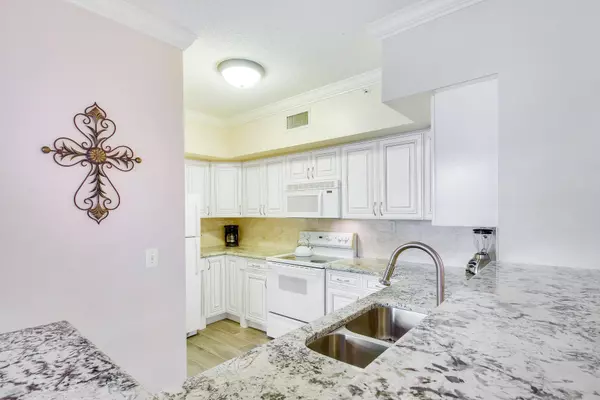 Wellington, FL 33414,11740 Saint Andrews PL 107