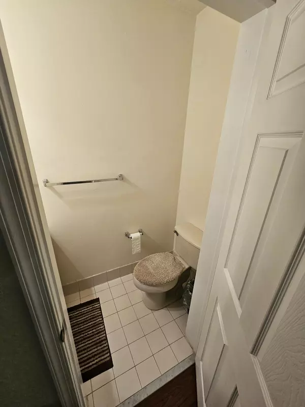 Riviera Beach, FL 33404,2128 Oakmont DR 2128