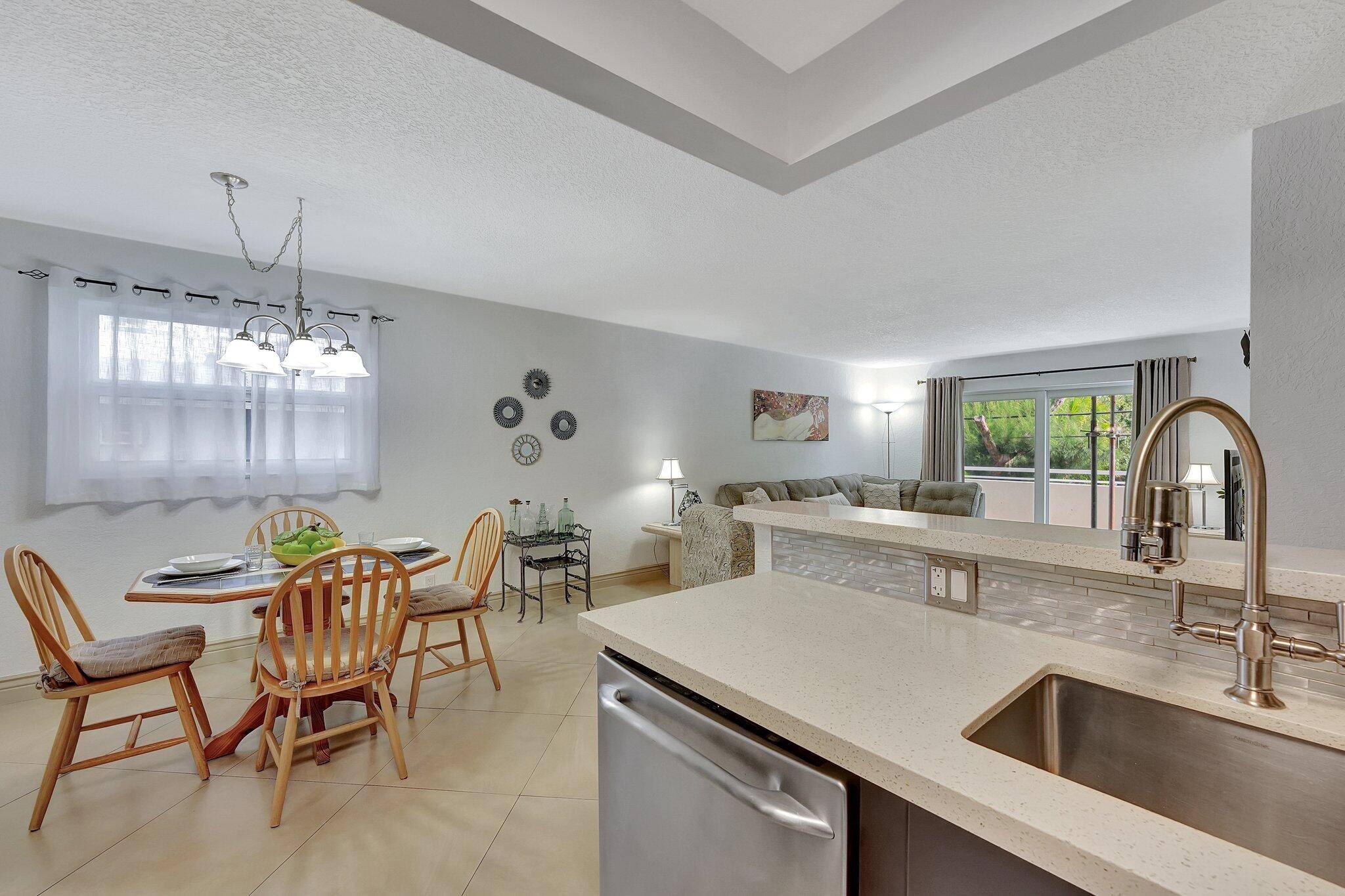Pompano Beach, FL 33062,3212 NE 12th ST 201