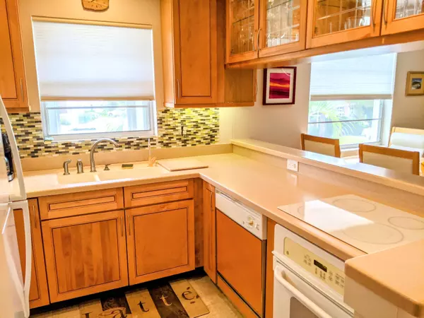 2600 SE Ocean BLVD Ee 15, Stuart, FL 34996