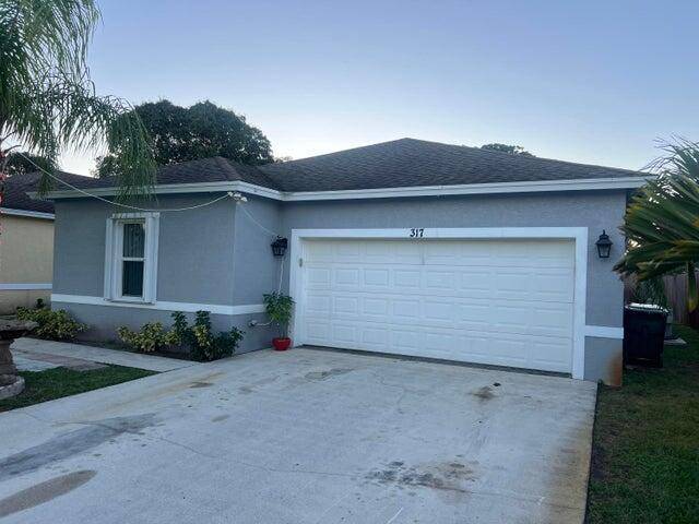 Greenacres, FL 33463,317 Jennings AVE
