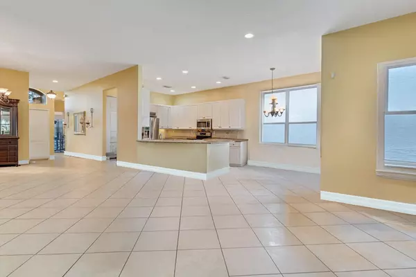 Lake Worth, FL 33467,7562 Starfish Reef LN