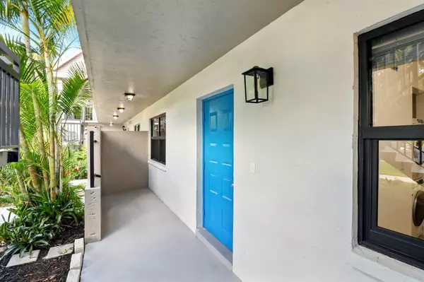 Delray Beach, FL 33445,3107 SW 20th TER C-1