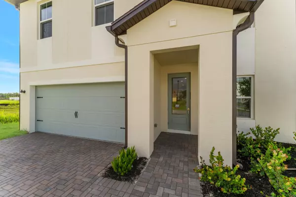 Fort Pierce, FL 34945,310 Silver Sands LN 18