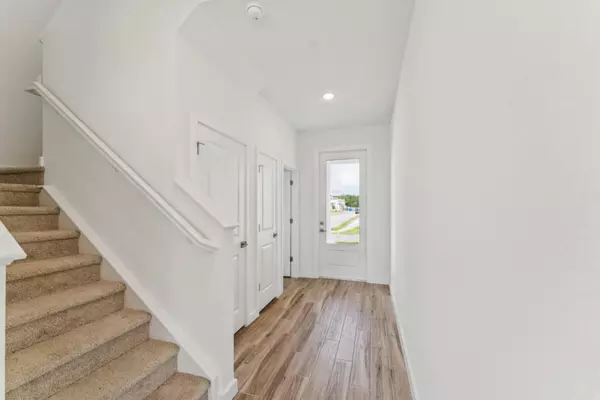 Fort Pierce, FL 34945,310 Silver Sands LN 18