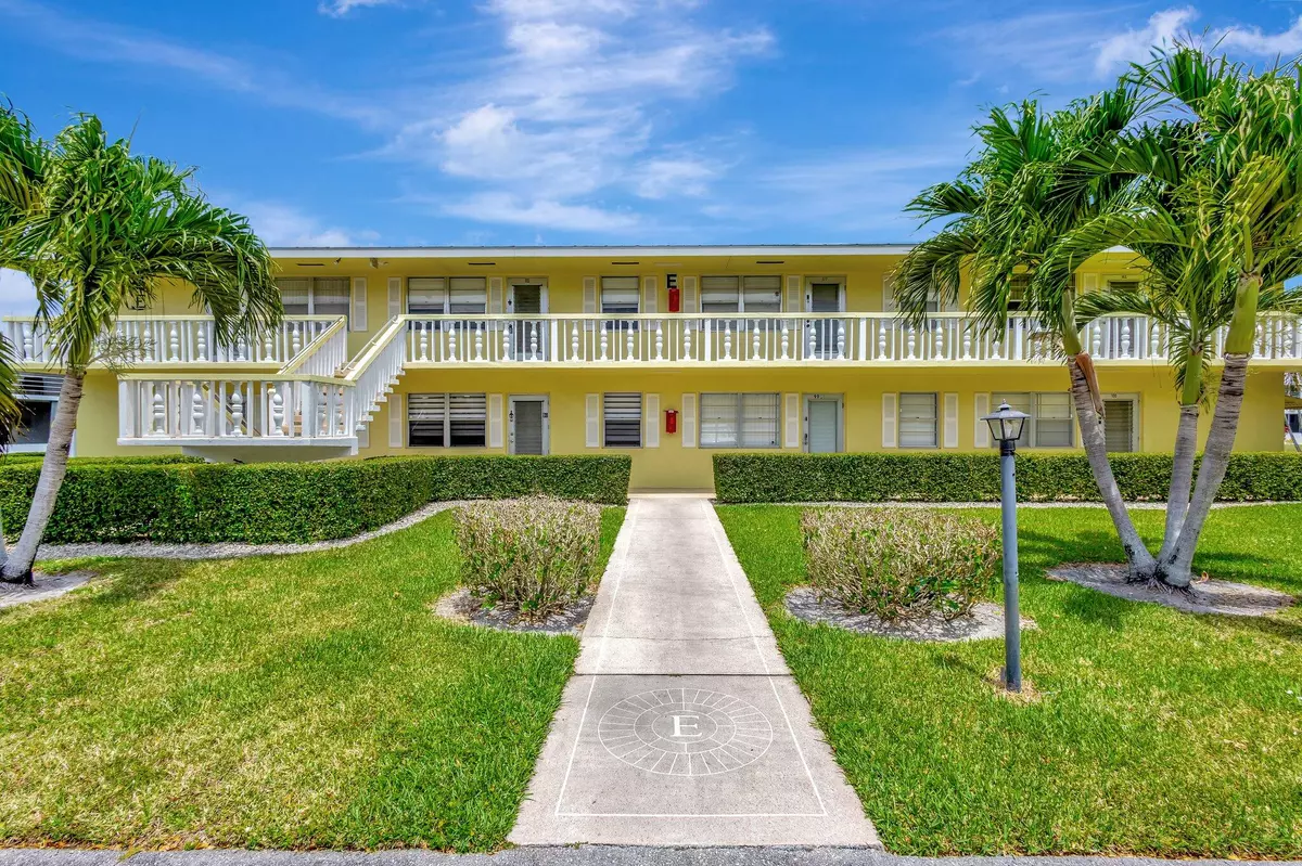 West Palm Beach, FL 33417,110 E Sheffield