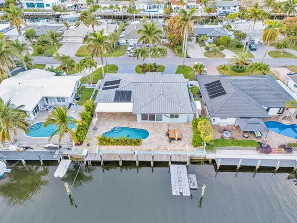 Pompano Beach, FL 33062,2642 NE 3rd ST