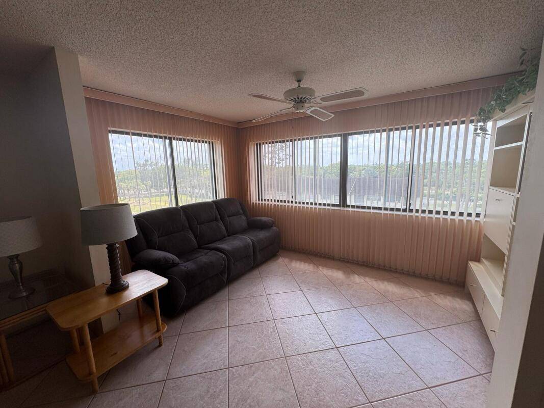 Lake Worth, FL 33467,7770 Tahiti LN 501