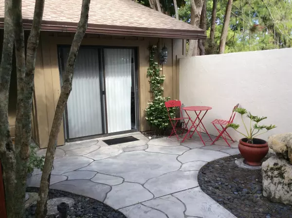 241 Pleasant Wood DR, Wellington, FL 33414