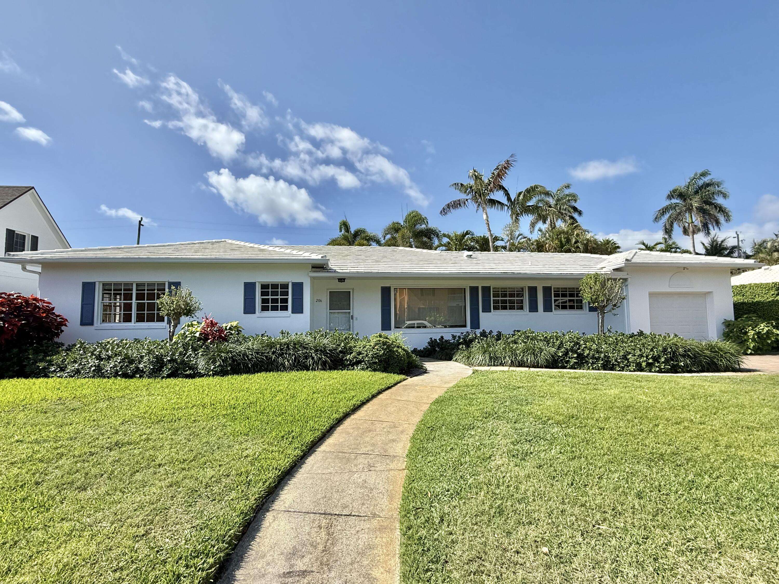 206 Russlyn DR, West Palm Beach, FL 33405