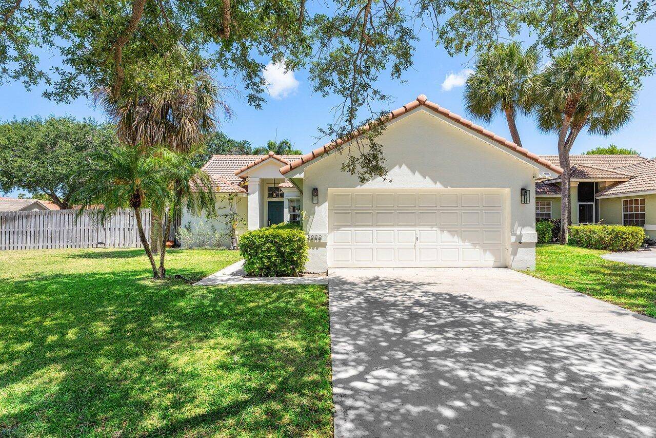 3803 S Lancewood PL, Delray Beach, FL 33445