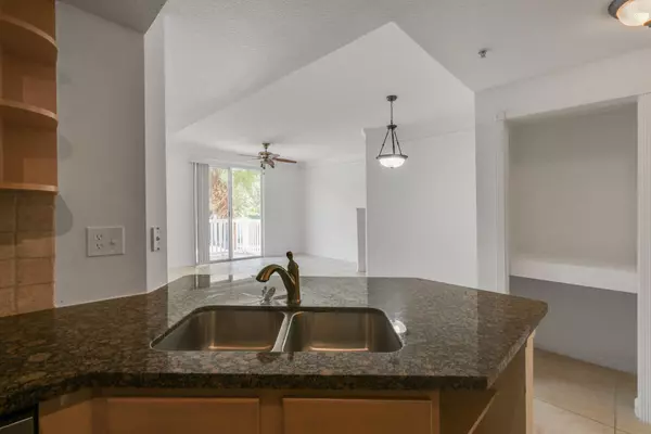 Jupiter, FL 33458,175 Galicia WAY 208