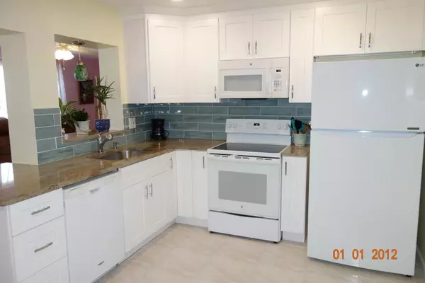 Boynton Beach, FL 33426,2392 SW 10th AVE