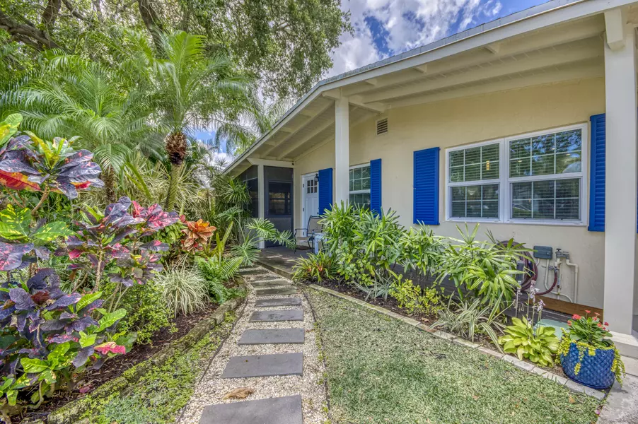 404 S Caloosahatchee AVE, Jupiter, FL 33458