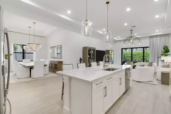 Palm Beach Gardens, FL 33418,13153 Faberge PL