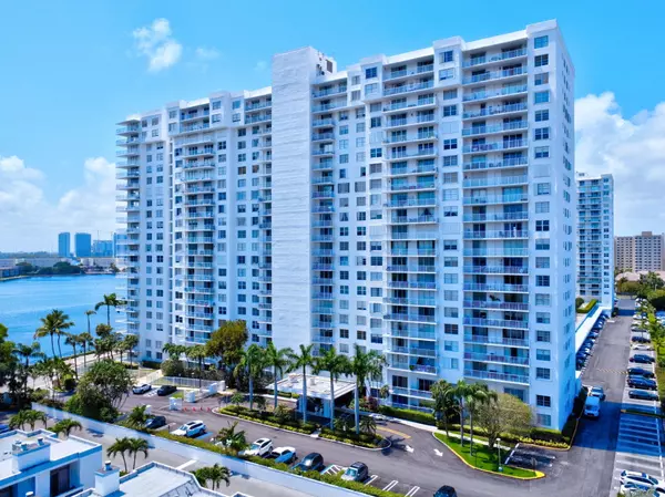Aventura, FL 33160,2851 NE 183rd ST 512e