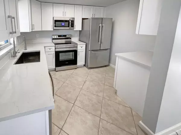 Delray Beach, FL 33444,327 NW 11th AVE