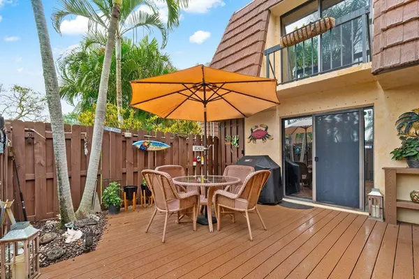 Jupiter, FL 33458,825 Center ST 13b