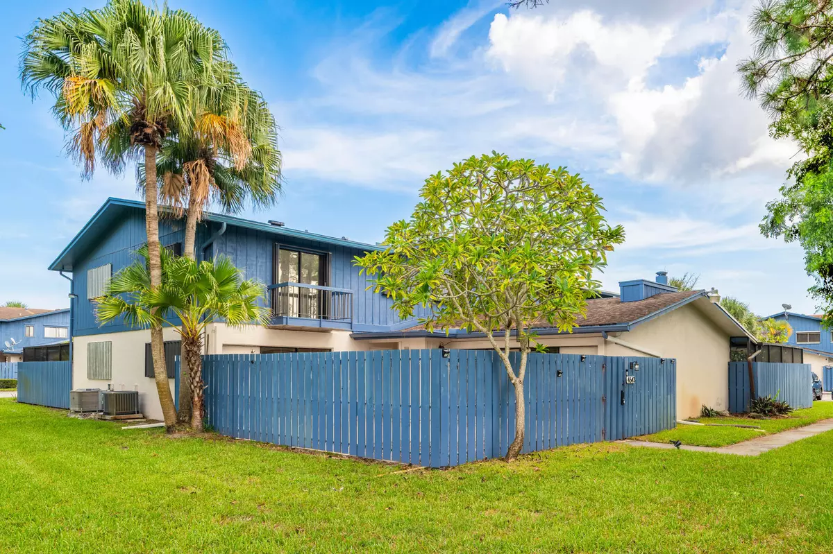 Lake Worth, FL 33463,4643 Holly Lake DR