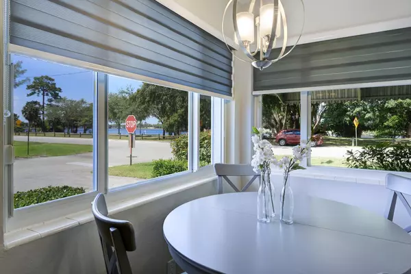 Lake Worth Beach, FL 33461,2920 Lake  Osborne DR 101