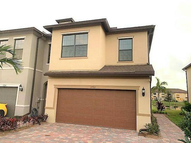 2792 Troubadour ST, Palm Springs, FL 33406