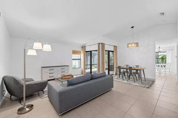 Wellington, FL 33414,2533 Bedford Mews DR