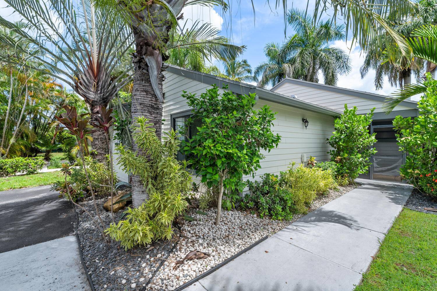 Wellington, FL 33414,2533 Bedford Mews DR
