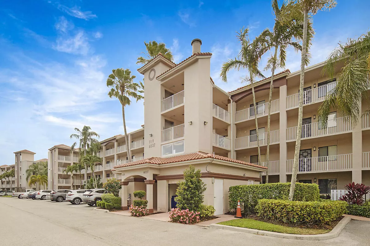 Delray Beach, FL 33484,6037 Pointe Regal CIR 401