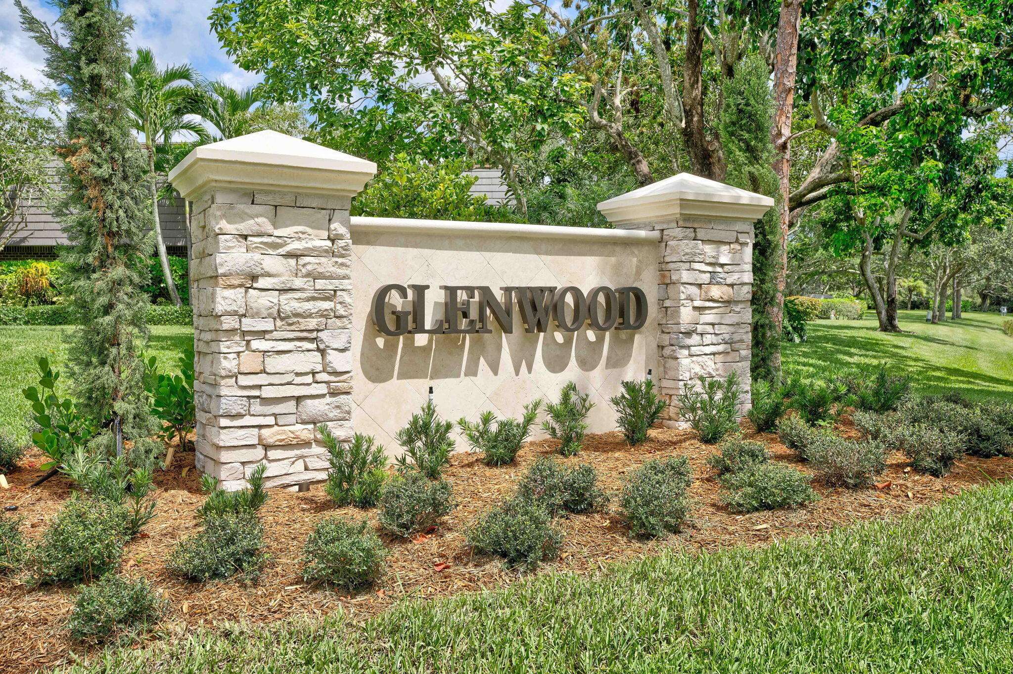 Palm Beach Gardens, FL 33418,1213 12th TER