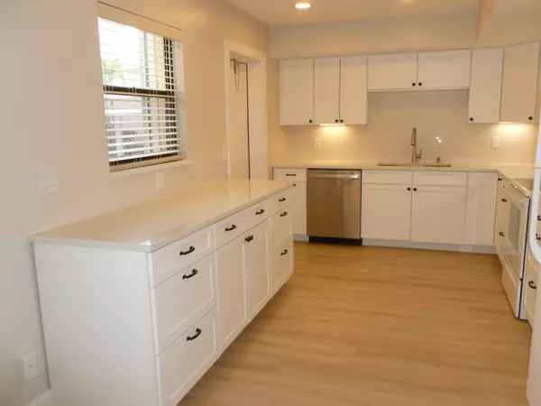 Tequesta, FL 33469,2 SE Turtle Creek DR A