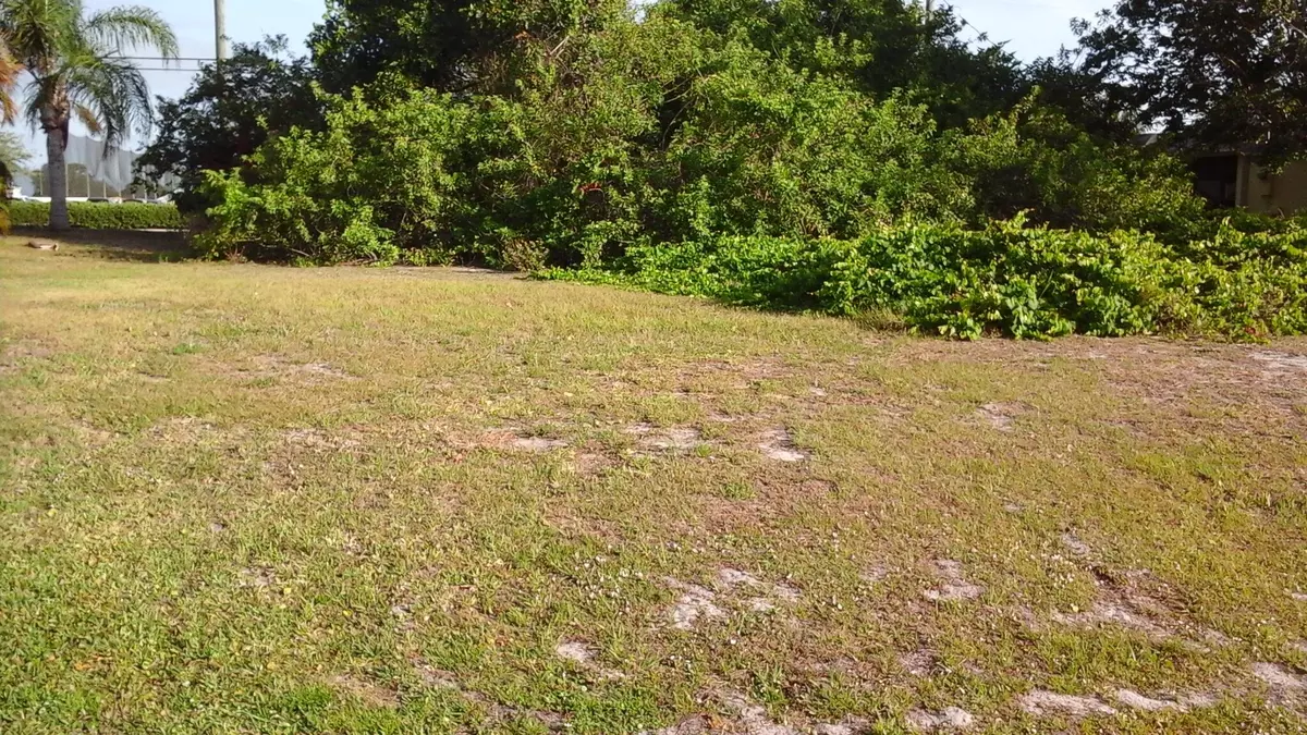 Sebastian, FL 32958,306 Main ST