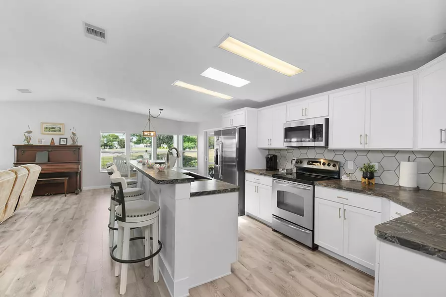 3808 Sandlace CT, Port Saint Lucie, FL 34952