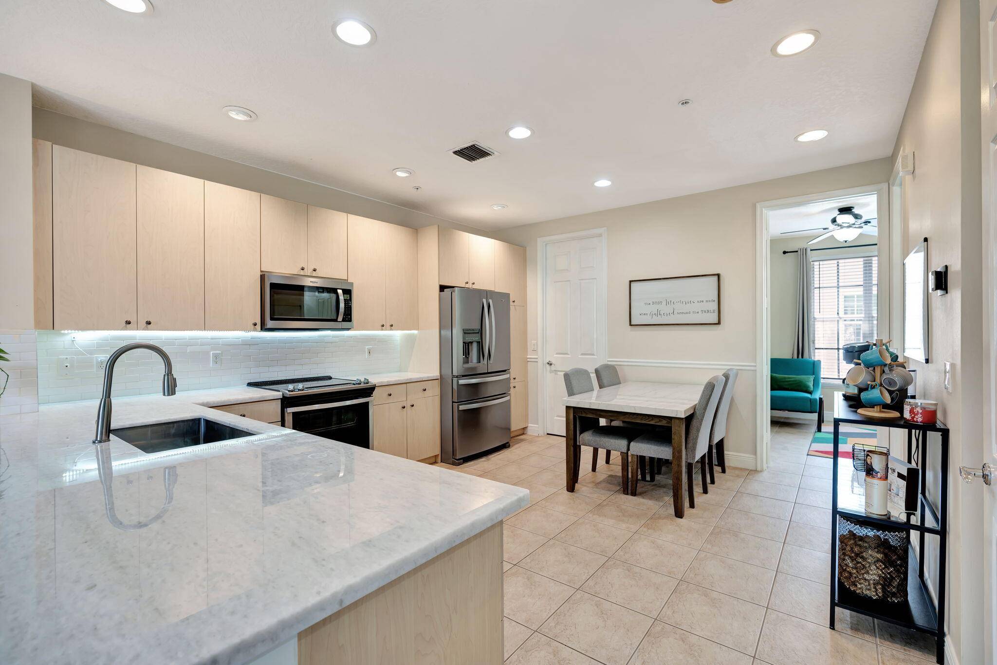 Jupiter, FL 33458,112 Osceola LN