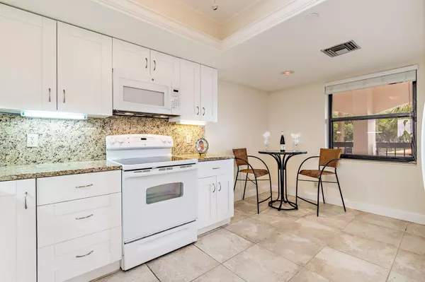North Palm Beach, FL 33408,356 Golfview 204 RD 204