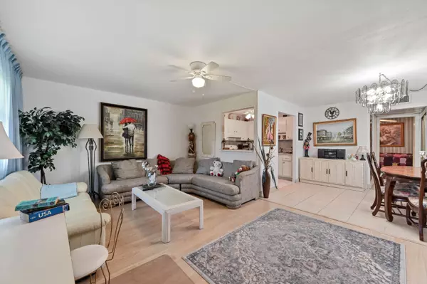 Delray Beach, FL 33446,302 Brittany G