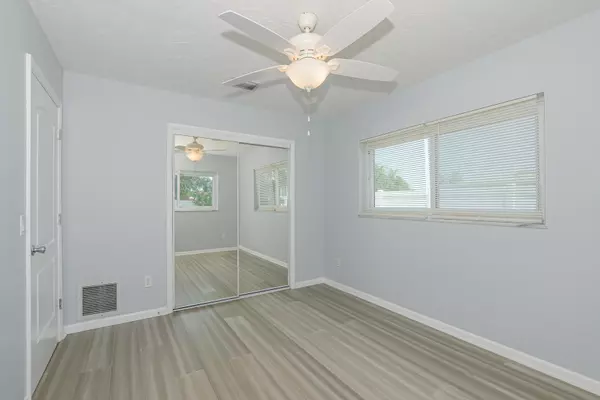 Port Saint Lucie, FL 34952,712 NE Camino ST