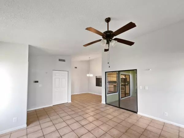 West Palm Beach, FL 33417,4249 Willow Pond CIR