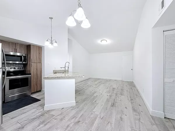 Sunrise, FL 33325,595 Vista Isles DR 1926