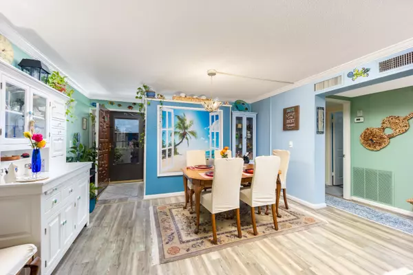 Jensen Beach, FL 34957,1501 NE 13th TER H-9