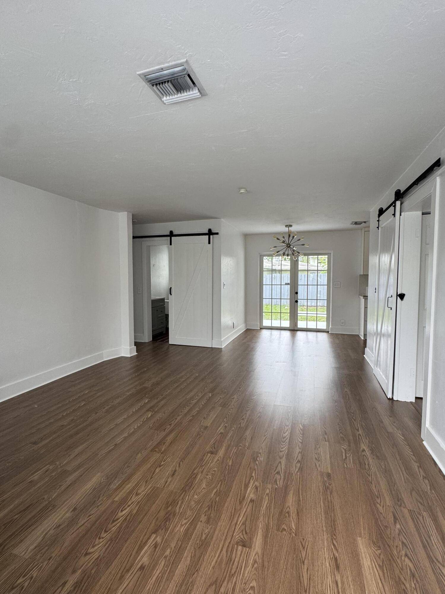 Oakland Park, FL 33309,1500 NW 41 CT