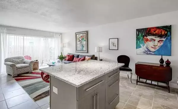 3625 S S Olive Ave D, West Palm Beach, FL 33405