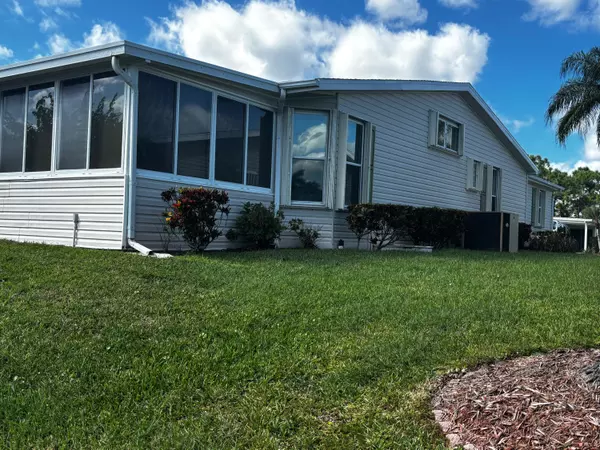 Port Saint Lucie, FL 34952,7834 White Ibis LN