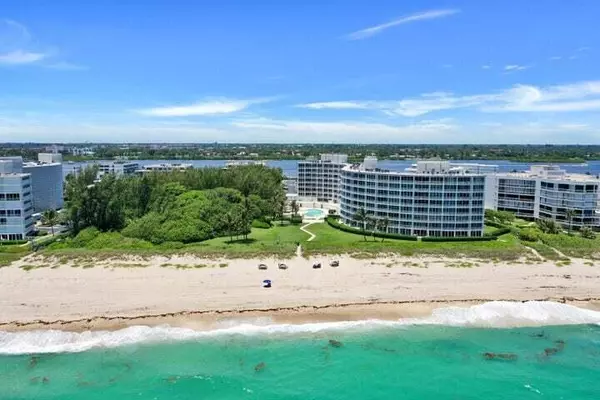 Palm Beach, FL 33480,2774 S Ocean BLVD 106