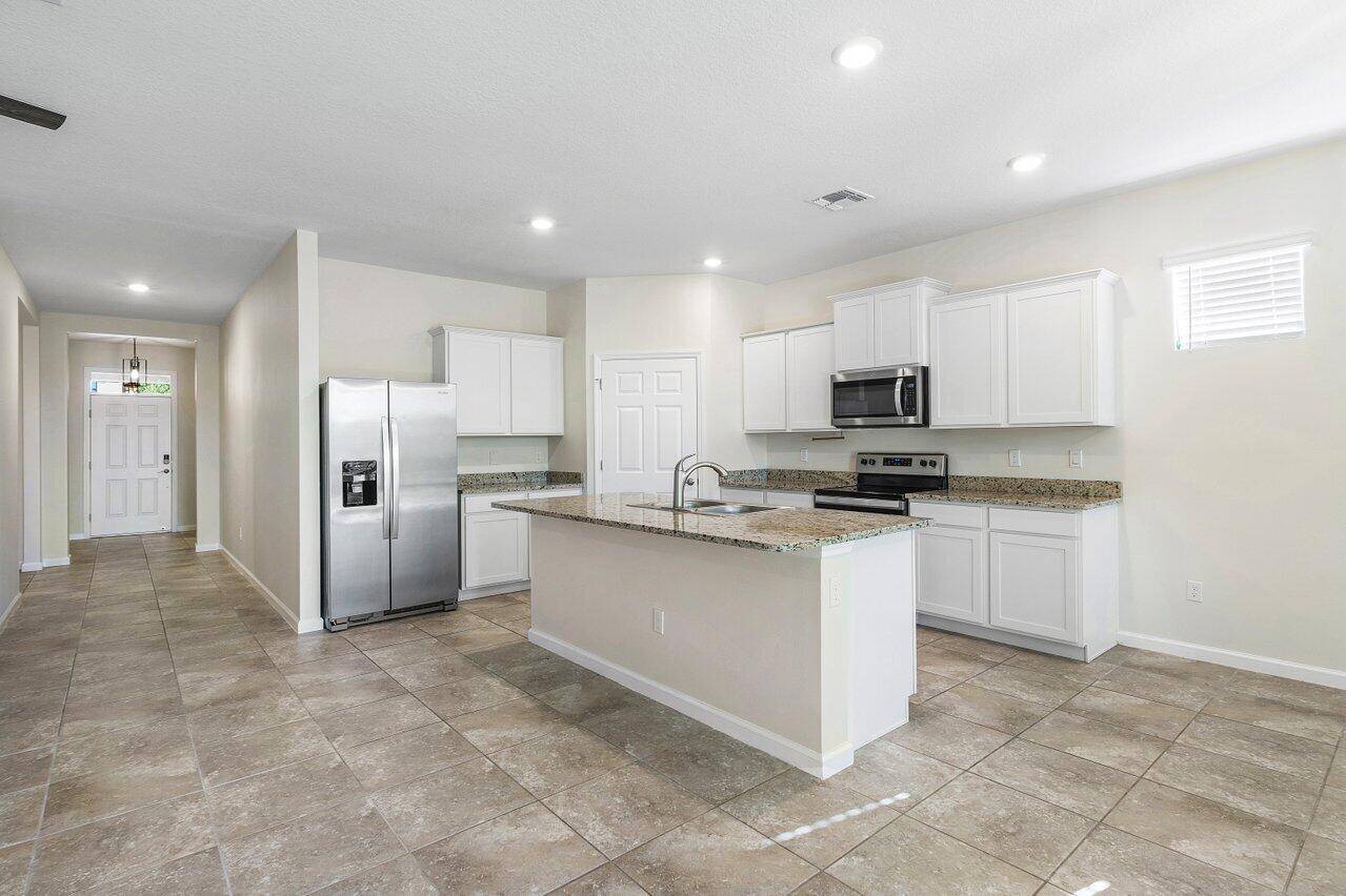 Port Saint Lucie, FL 34983,6056 NW Regent ST