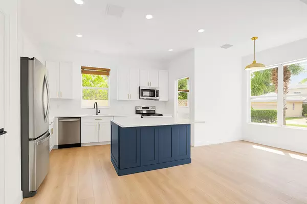 Palm Beach Gardens, FL 33418,8465 Alister BLVD