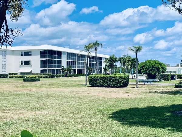 100 Waterway RD A304, Tequesta, FL 33469