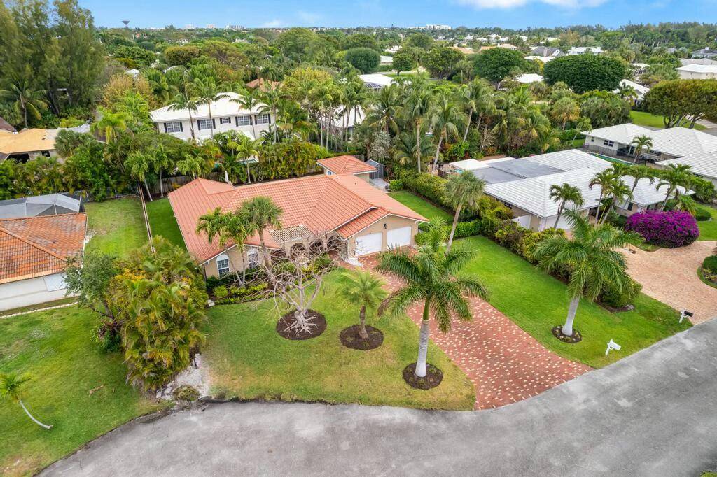 815 Canary WALK, Gulf Stream, FL 33483
