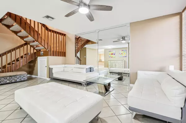 Boca Raton, FL 33486,5748 Fox Hollow DR D