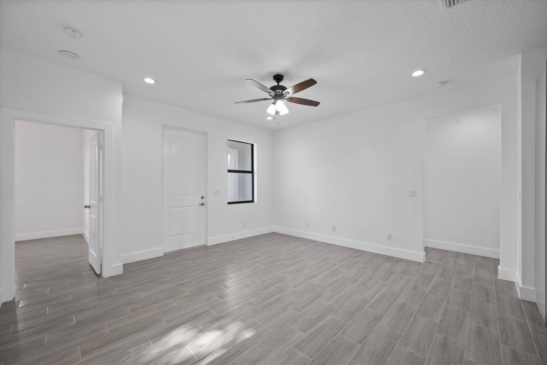 Riviera Beach, FL 33404,1232 W 32nd ST